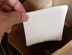 使用済み誘引マットを廃棄する